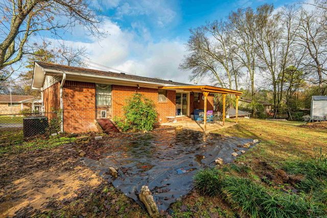 115 Village Road, Hot Springs, AR 71913