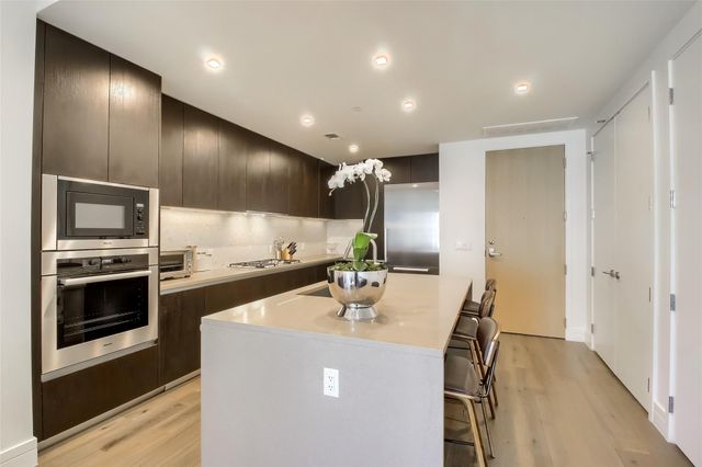 501 West Ave 1002, Austin, TX 78701