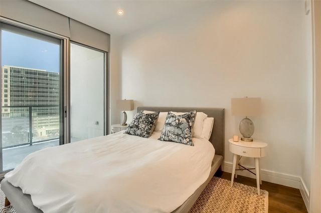 501 West Ave 1002, Austin, TX 78701