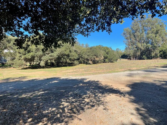 319 Echo Valley Road, Salinas, CA 93907