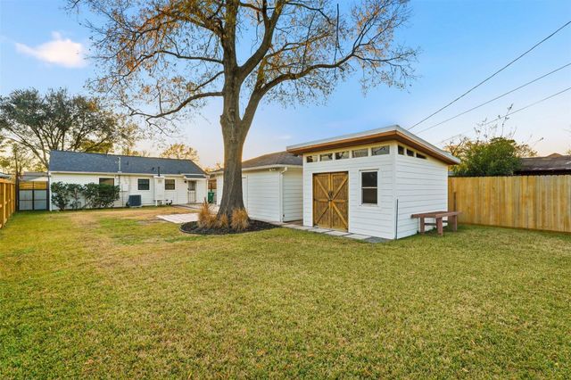 3521 Burgundy Lane, Houston, TX 77023