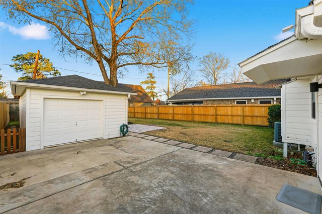 3521 Burgundy Lane, Houston, TX 77023
