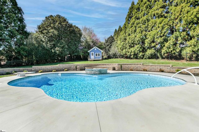 518 Spaulding Lake Drive, Greenville, SC 29615