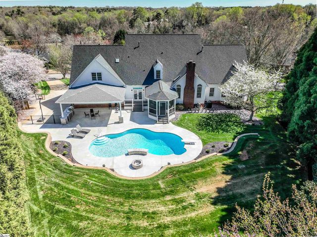 518 Spaulding Lake Drive, Greenville, SC 29615