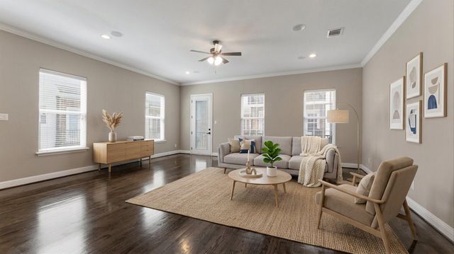 922 W 20th Street A, Houston, TX 77008