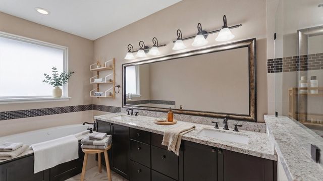 922 W 20th Street A, Houston, TX 77008