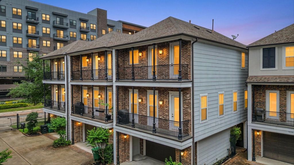 922 W 20th Street A, Houston, TX 77008