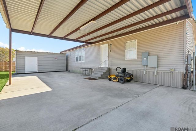 48070 Rogers A Rd, St Amant, LA 70774