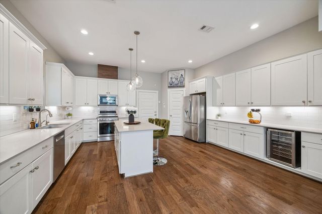 920 W 25th Street C, Houston, TX 77008