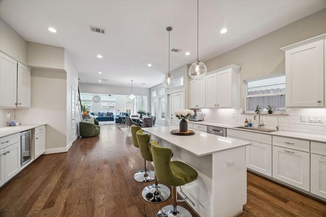 920 W 25th Street C, Houston, TX 77008