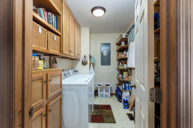 246 Howell Drive, Spring City, TN 37381