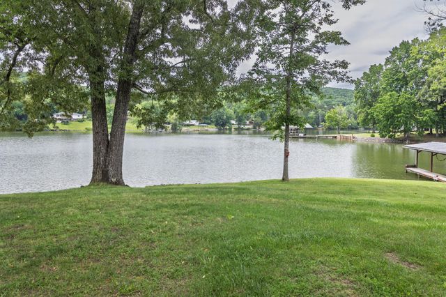 246 Howell Drive, Spring City, TN 37381