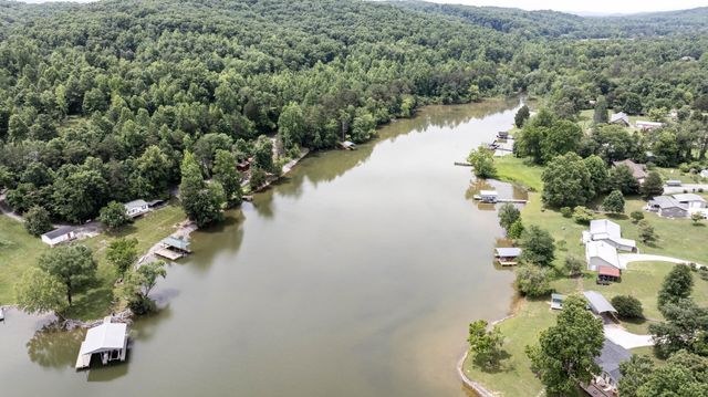 246 Howell Drive, Spring City, TN 37381