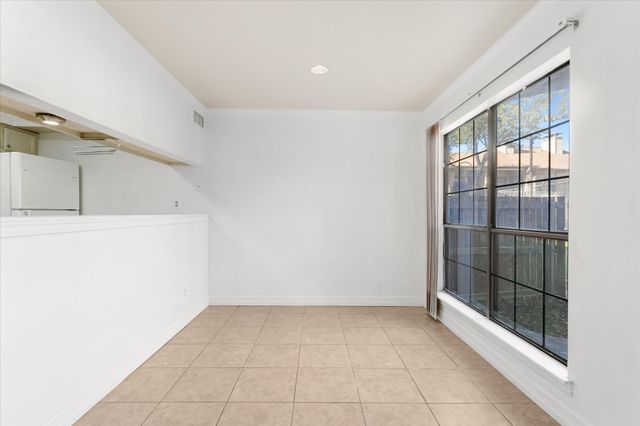 16301 Ledgemont Lane 109, Addison, TX 75001