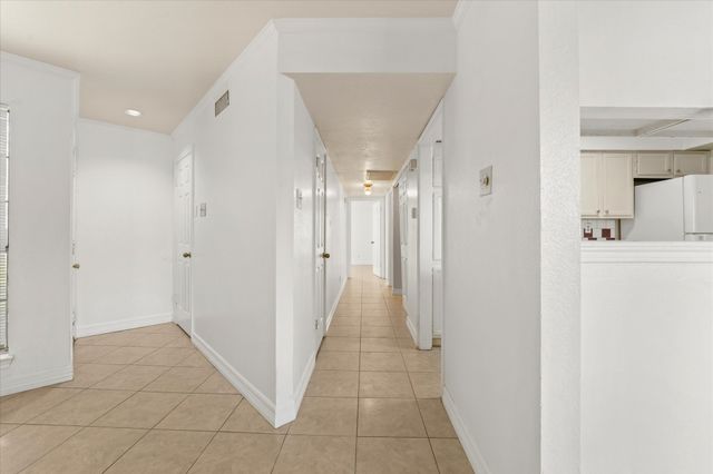 16301 Ledgemont Lane 109, Addison, TX 75001