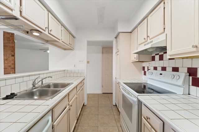 16301 Ledgemont Lane 109, Addison, TX 75001