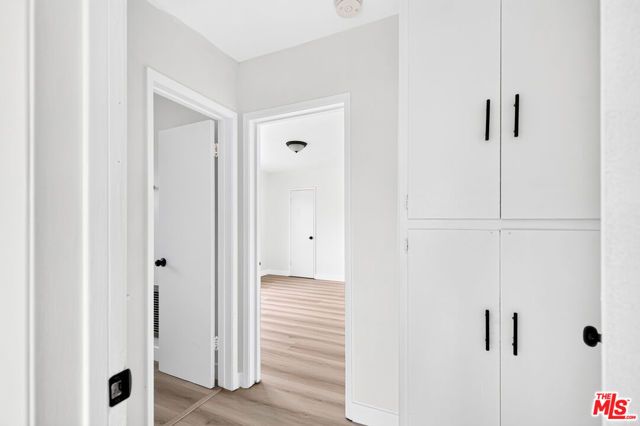 4777 San Vicente Boulevard 8, Los Angeles, CA 90019