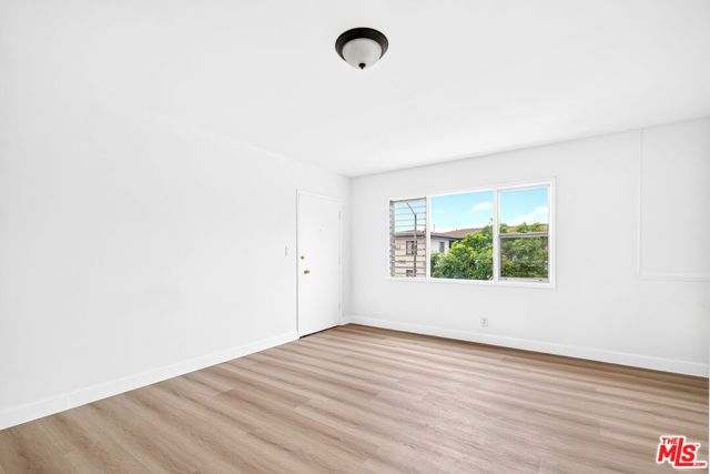 4777 San Vicente Boulevard 8, Los Angeles, CA 90019