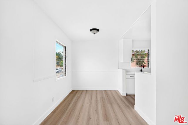 4777 San Vicente Boulevard 8, Los Angeles, CA 90019