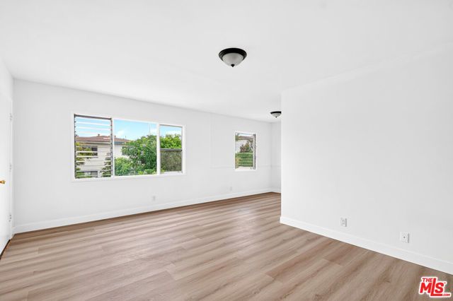 4777 San Vicente Boulevard 8, Los Angeles, CA 90019