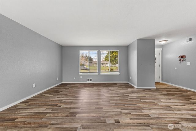 9415 Pinedrop Drive SE, Olympia, WA 98513