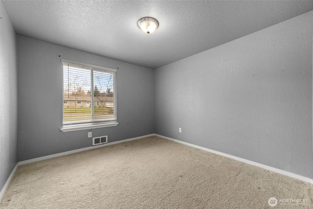 9415 Pinedrop Drive SE, Olympia, WA 98513