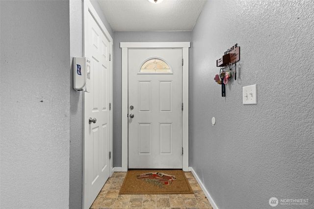 9415 Pinedrop Drive SE, Olympia, WA 98513