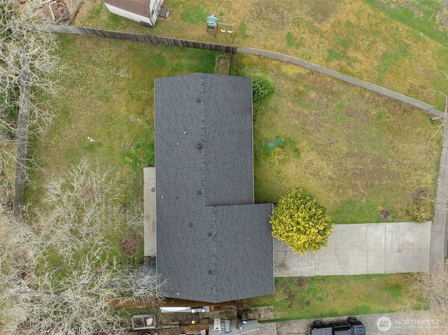 9415 Pinedrop Drive SE, Olympia, WA 98513