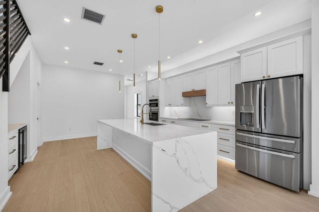 509 SW 11th Street, Fort Lauderdale, FL 33315
