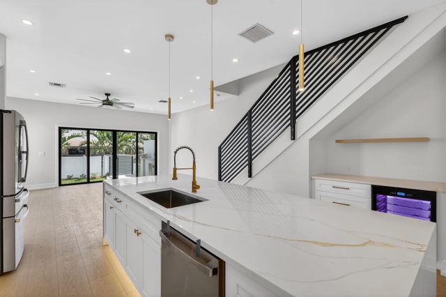 509 SW 11th Street, Fort Lauderdale, FL 33315