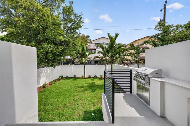 509 SW 11th Street, Fort Lauderdale, FL 33315