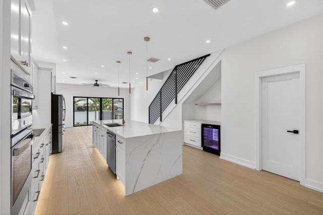 509 SW 11th Street, Fort Lauderdale, FL 33315