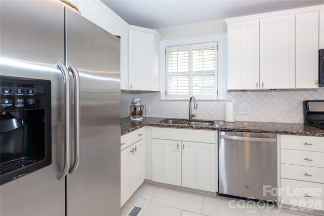 2319 Bay Street, Charlotte, NC 28205