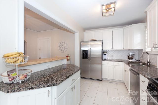2319 Bay Street, Charlotte, NC 28205