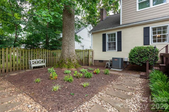 2319 Bay Street, Charlotte, NC 28205