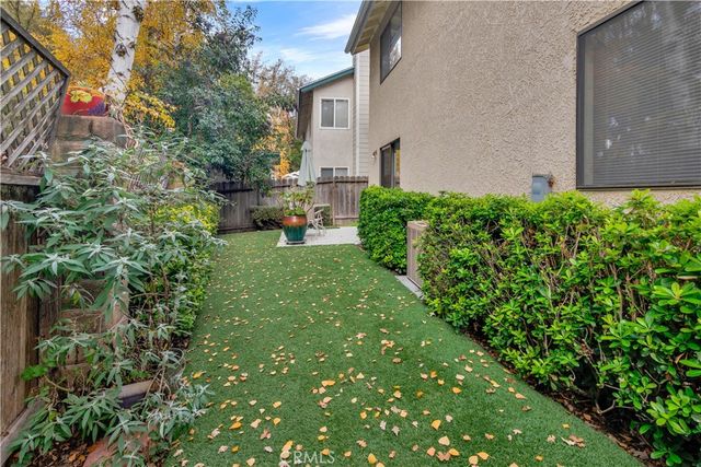 7025 Los Arboles, Atascadero, CA 93422