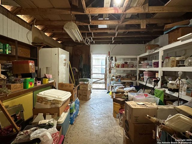 4842 LORD RD, San Antonio, TX 78220