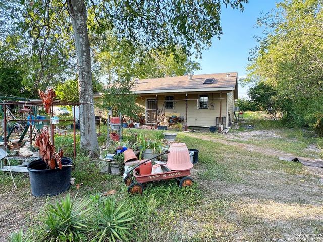 4842 LORD RD, San Antonio, TX 78220