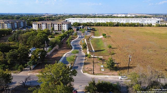 4842 LORD RD, San Antonio, TX 78220