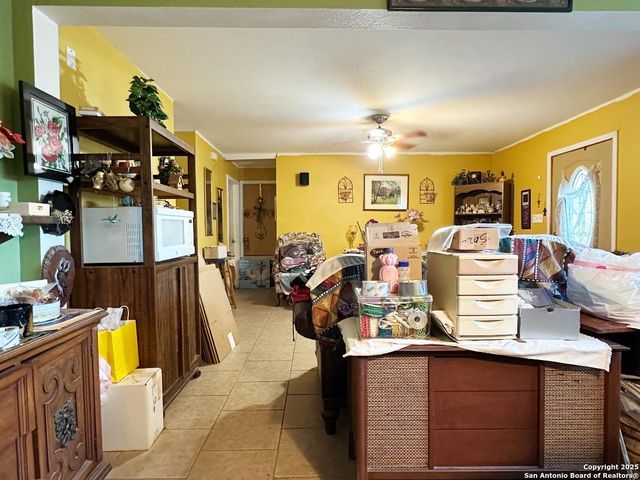 4842 LORD RD, San Antonio, TX 78220