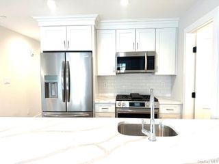 161 Union Avenue 5, Lynbrook, NY 11563
