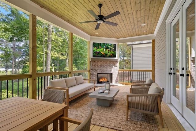 112 Dallas Mark Drive, Canton, GA 30115