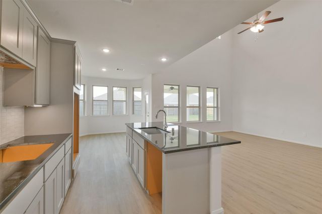 1088 Birds Landing Drive, Magnolia, TX 77355