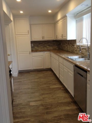 216 S REXFORD Drive 201, Beverly Hills, CA 90212