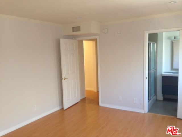 216 S REXFORD Drive 201, Beverly Hills, CA 90212