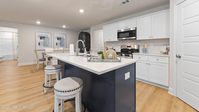 14284 Quill Avenue, Biloxi, MS 39532