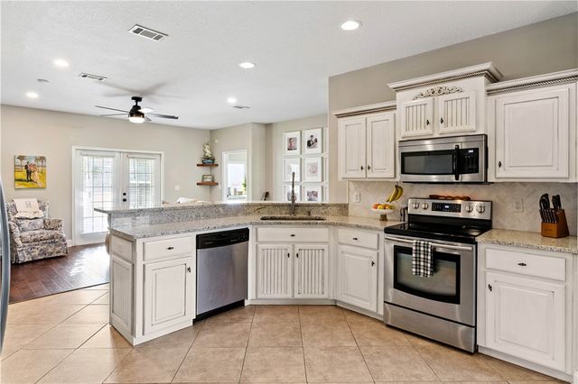 111 Hunters Point Way, Brunswick, GA 31525