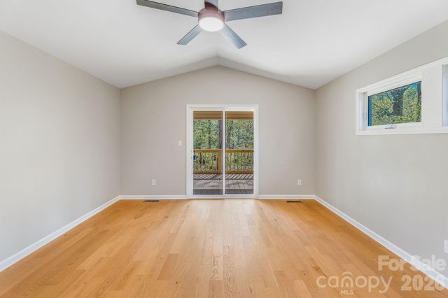 1182 Crabtree Road, Waynesville, NC 28785