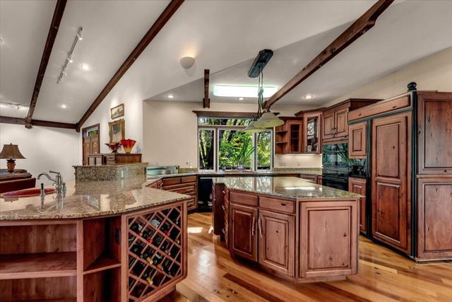 815 Quail Court, Mccloud, CA 96057