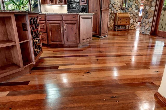 815 Quail Court, Mccloud, CA 96057